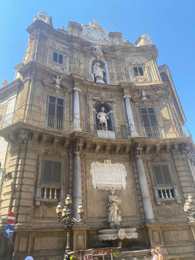 Four Corners Palermo in the afternoon